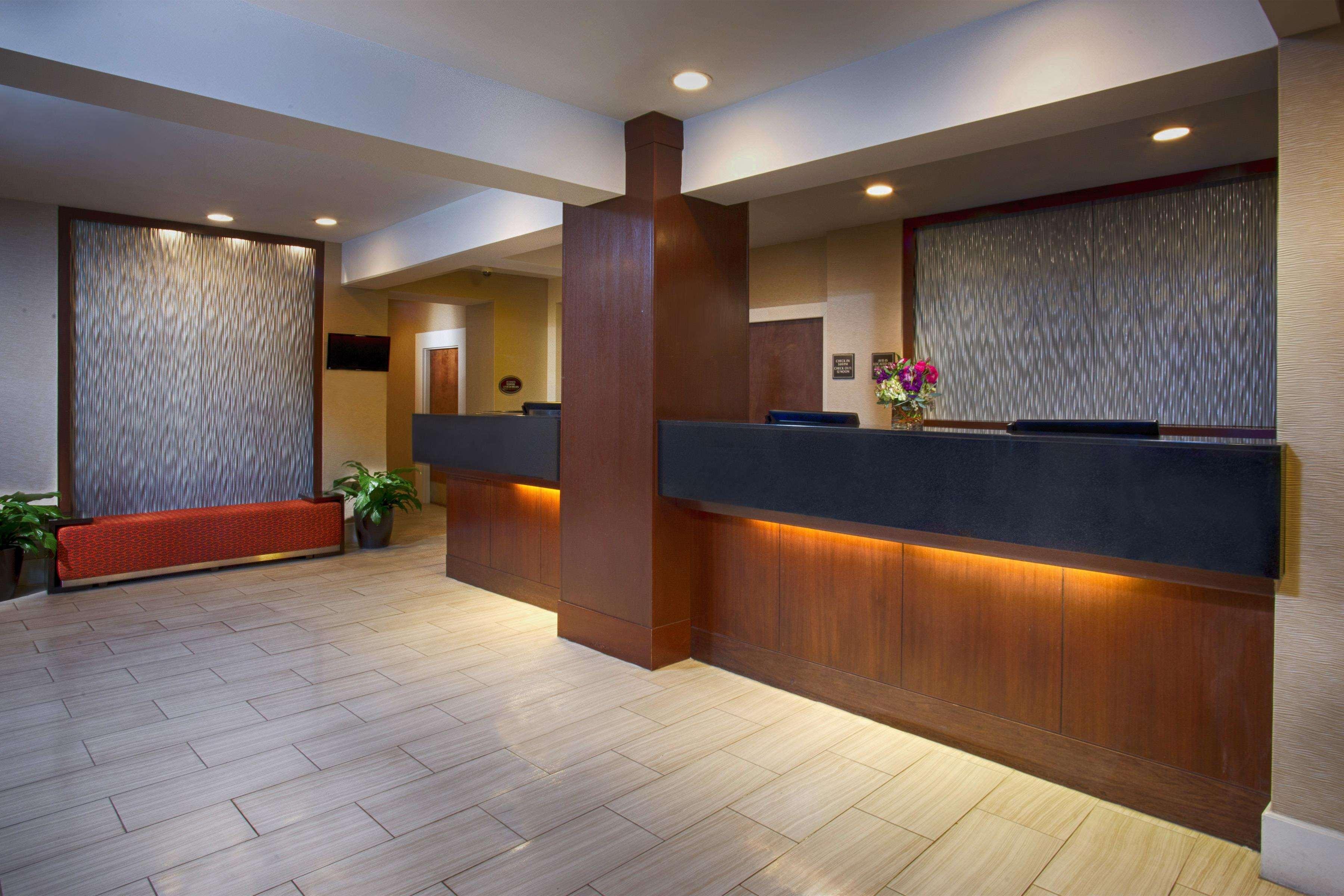 Doubletree By Hilton Norwalk Hotell Eksteriør bilde
