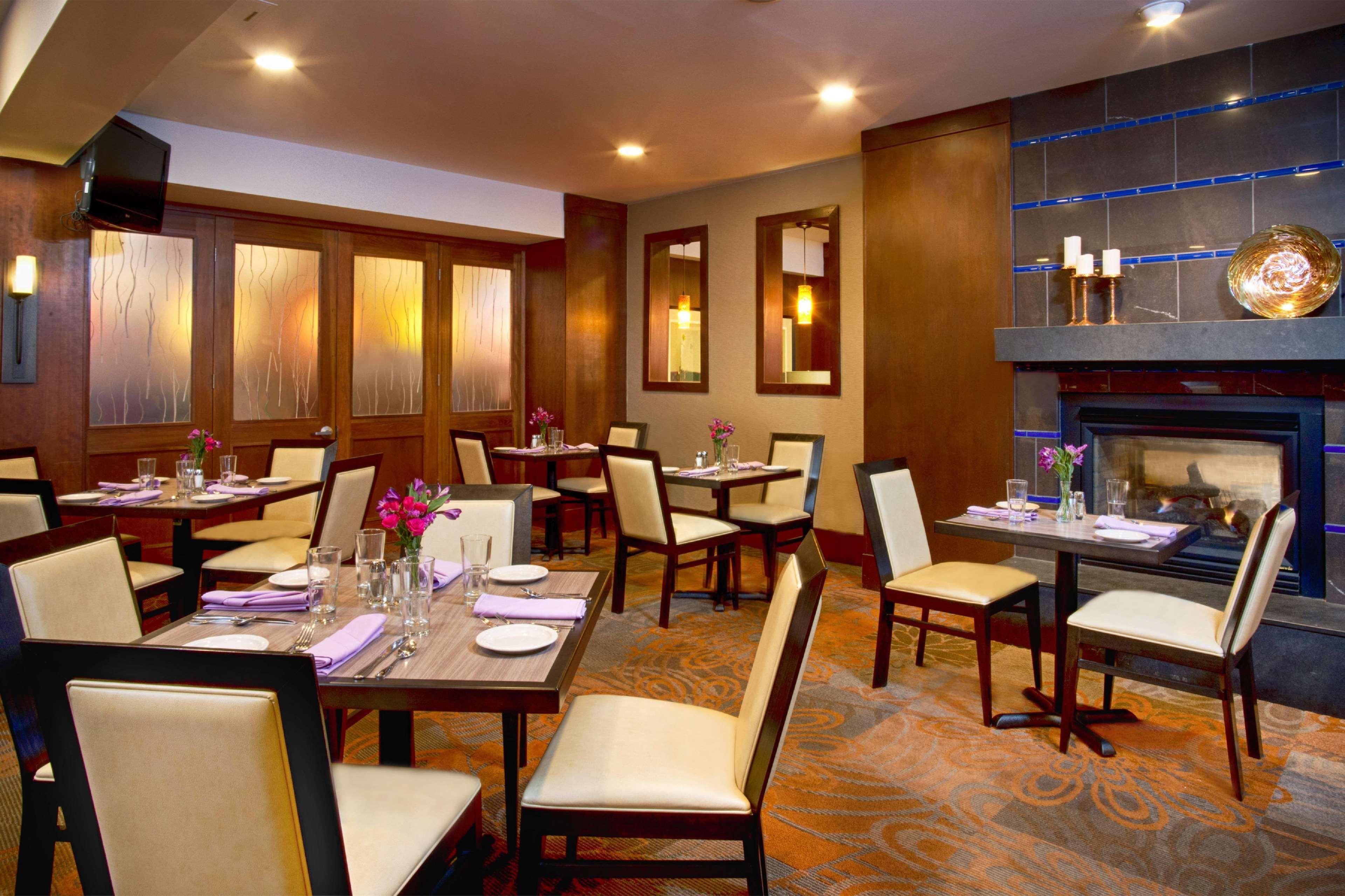 Doubletree By Hilton Norwalk Hotell Eksteriør bilde